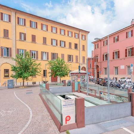 Attico Di Via D'Azeglio Acomodação com café da manhã Bolonha Exterior foto