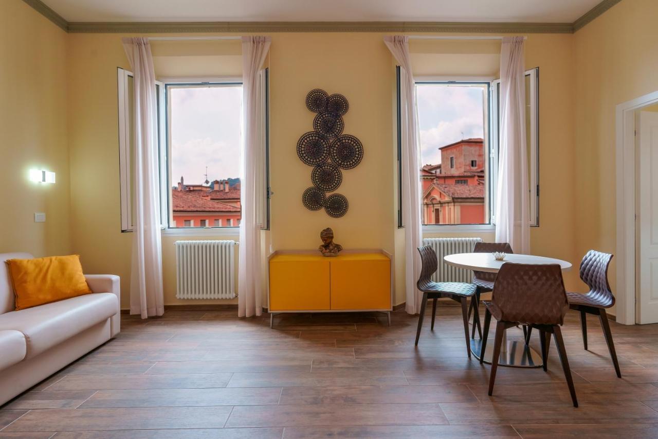 Attico Di Via D'Azeglio Acomodação com café da manhã Bolonha Exterior foto