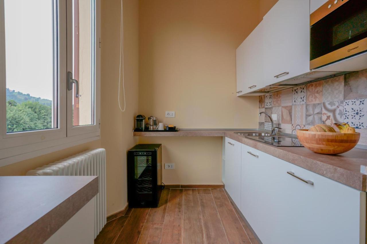 Attico Di Via D'Azeglio Acomodação com café da manhã Bolonha Exterior foto