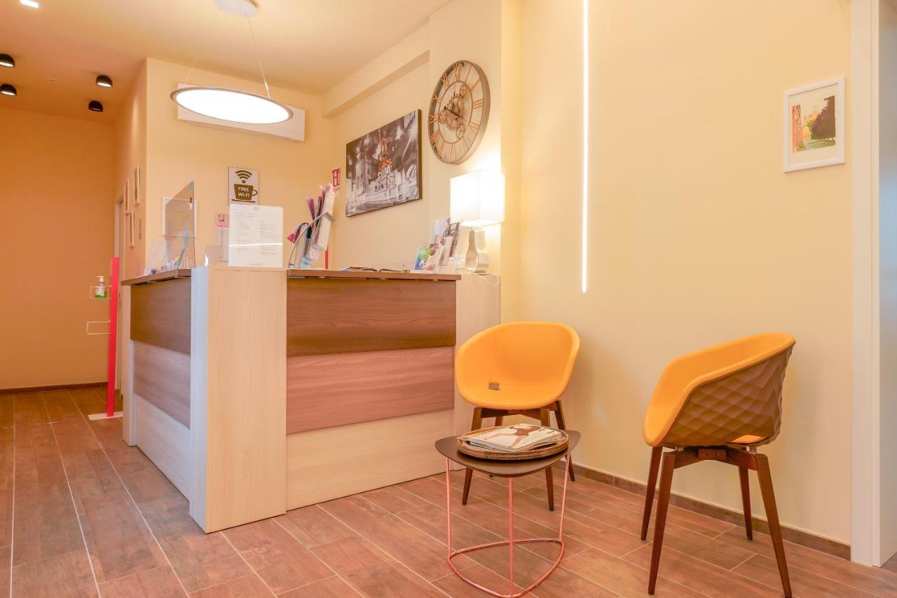Attico Di Via D'Azeglio Acomodação com café da manhã Bolonha Exterior foto